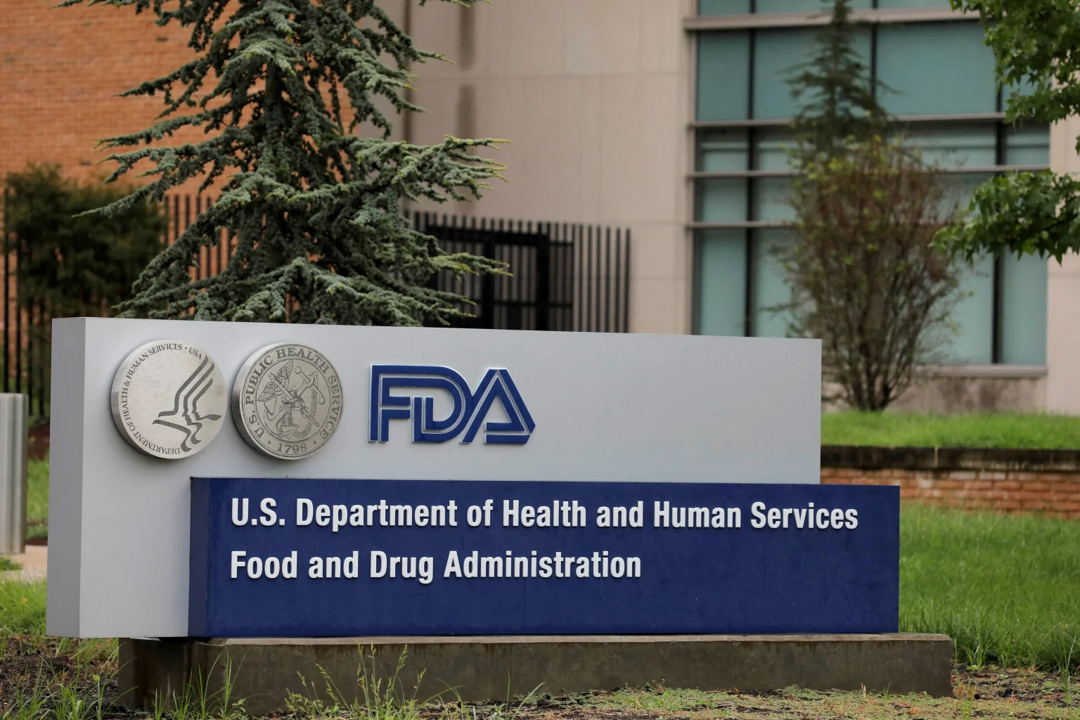FDA SLASHES DRUG TRIAL RULES