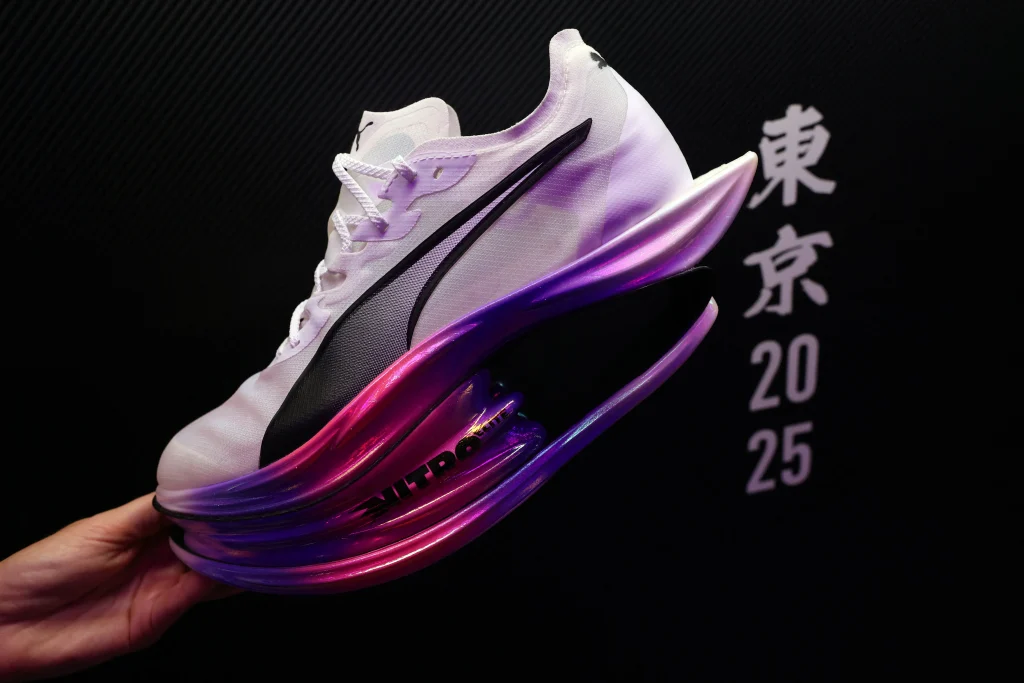 PUMA TO CUT 900 JOBS AS SALES CONTINUE TO DECLINE