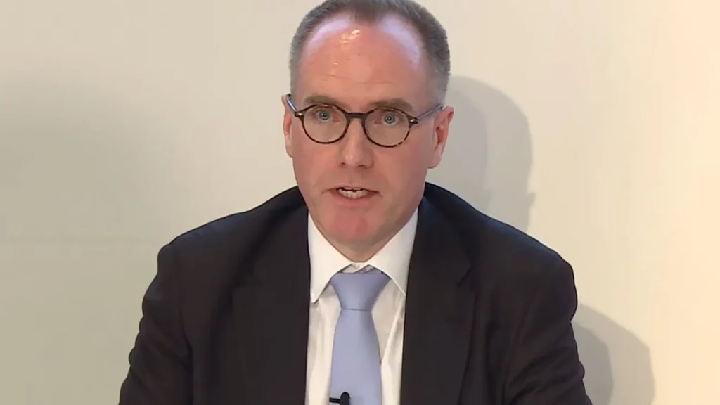 OBR HEAD QUITS DUE TO LEAK