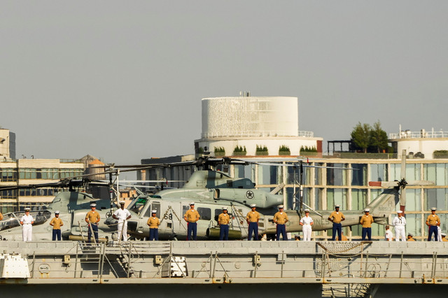USS ARLINGTON ARRIVES IN NEW YORK HARBOR