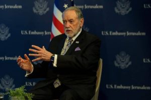 HUCKABEE WARNS SETTLERS OVER PALESTINIAN LAND